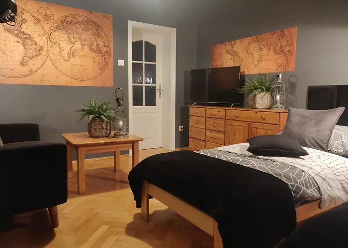 아파트 샤로트카 *